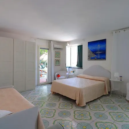 Villa Iaquinto