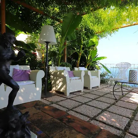 Iaquinto Villa Praiano